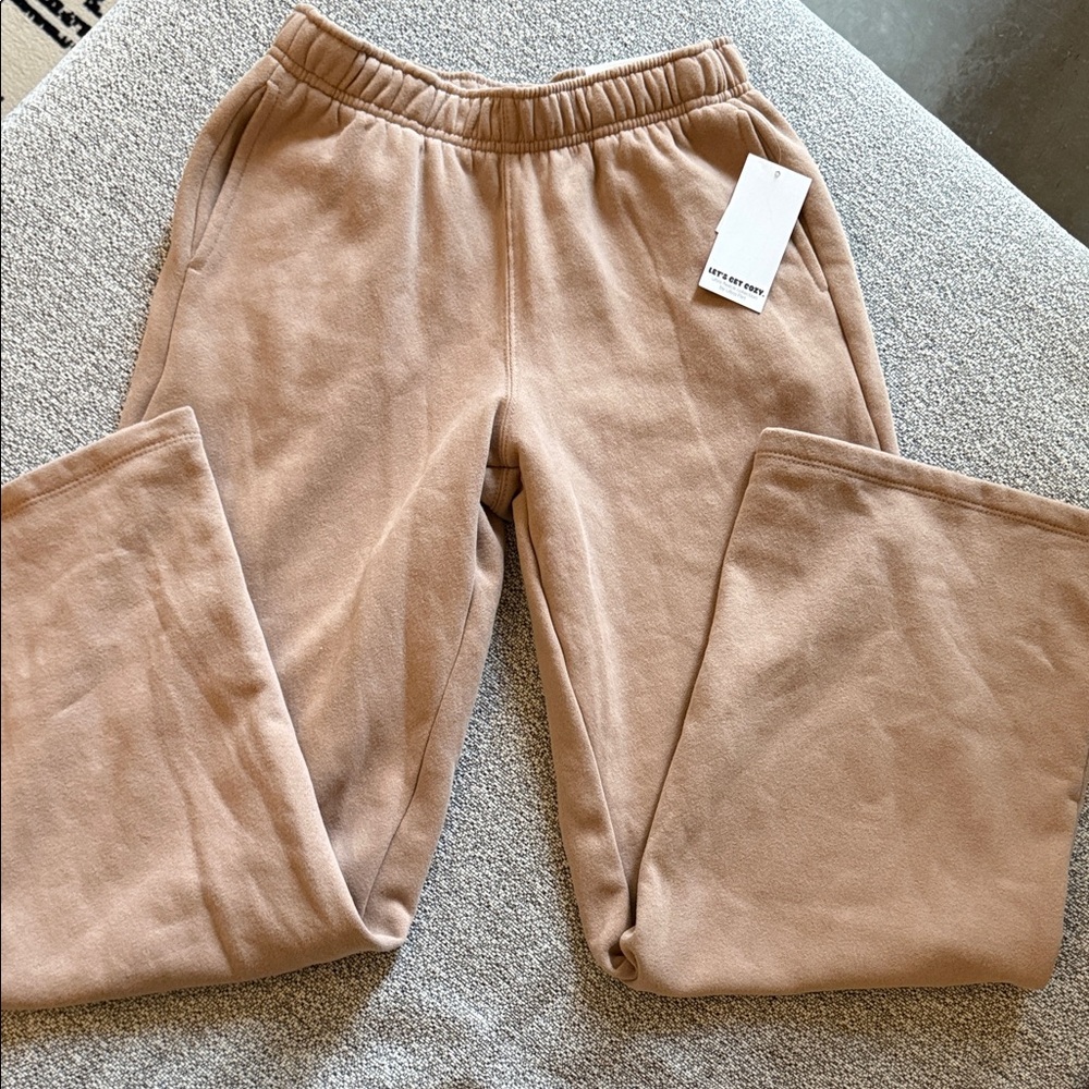 Wide Leg Sweatpants in Taupe